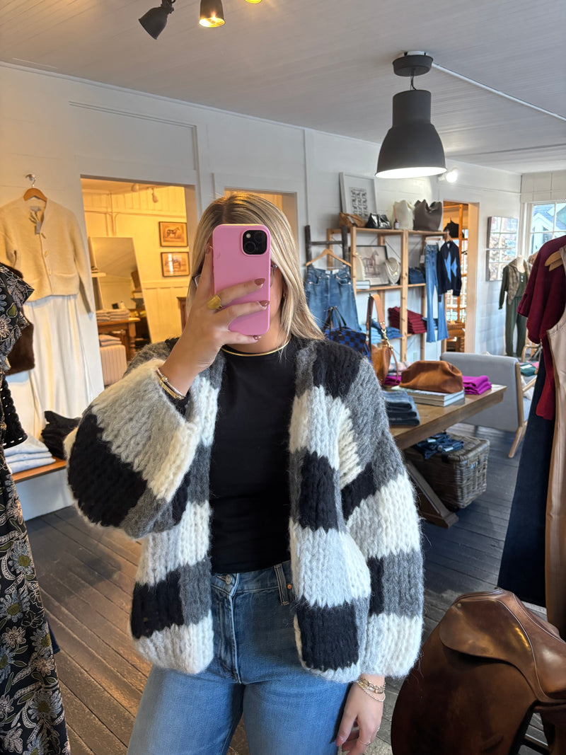 Fleecy Alpaca Checkered Cardigan